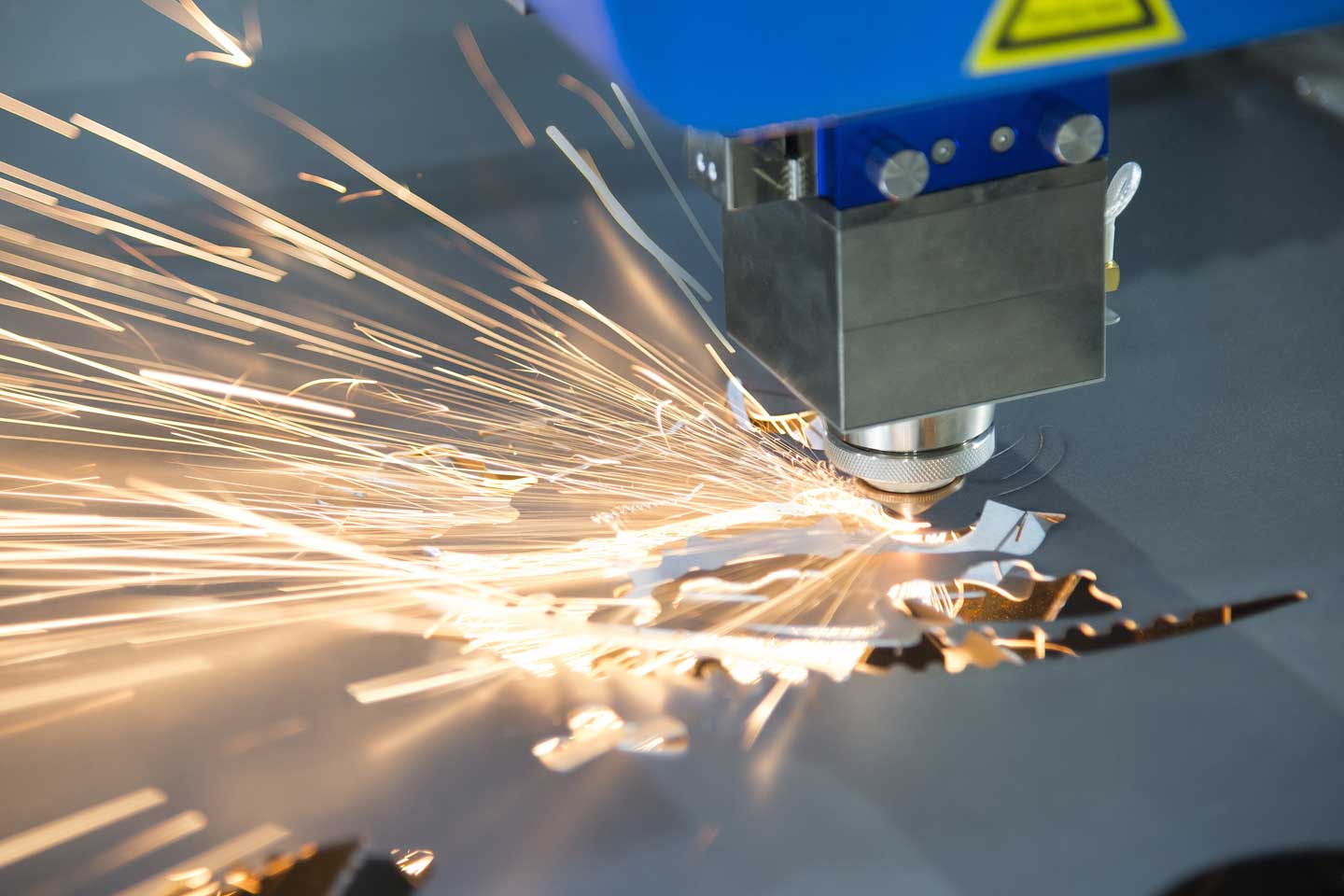 How to Convert to Sheet Metal in SOLIDWORKS