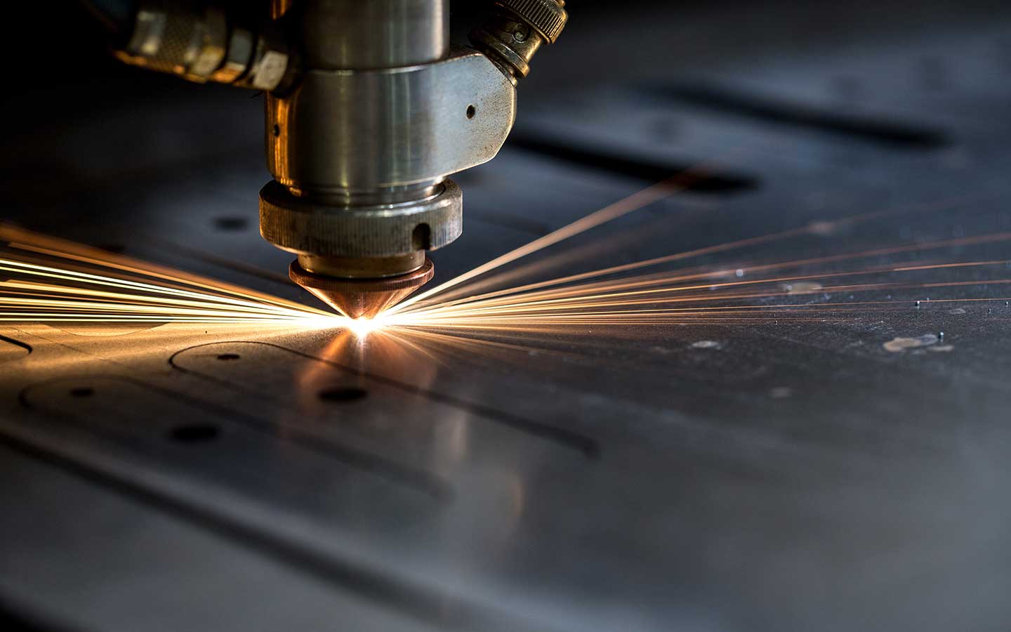 8 Steps to Transform Your 3D Models into SOLIDWORKS Sheet Metal Designs