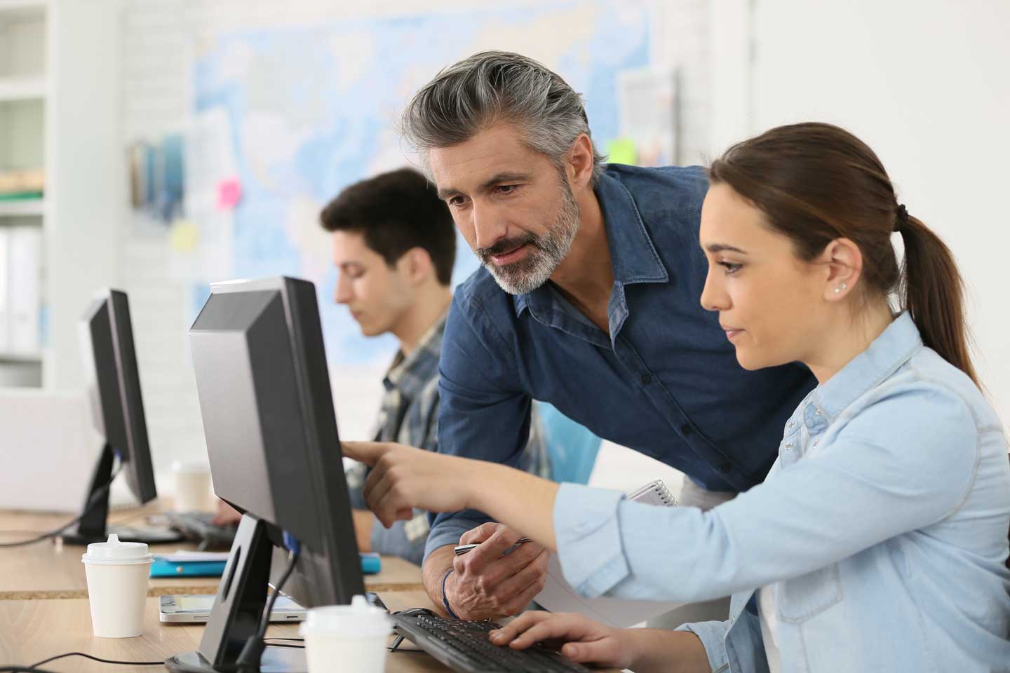 4 Ways Successful Teachers Stay Ahead of Technology