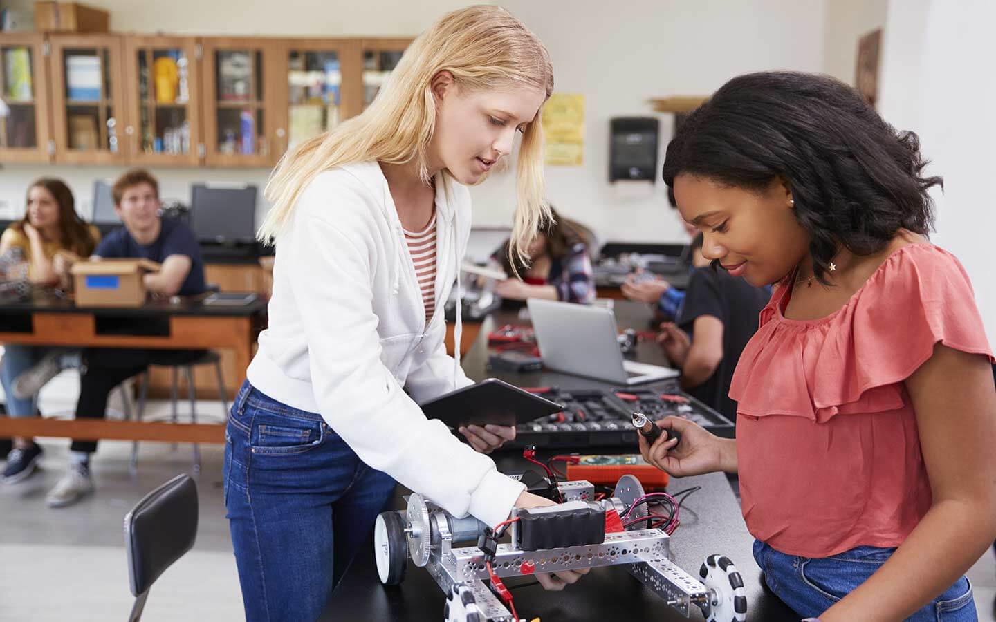 Creating a Winning Team Through Peer-led Training and Self-paced Learning
